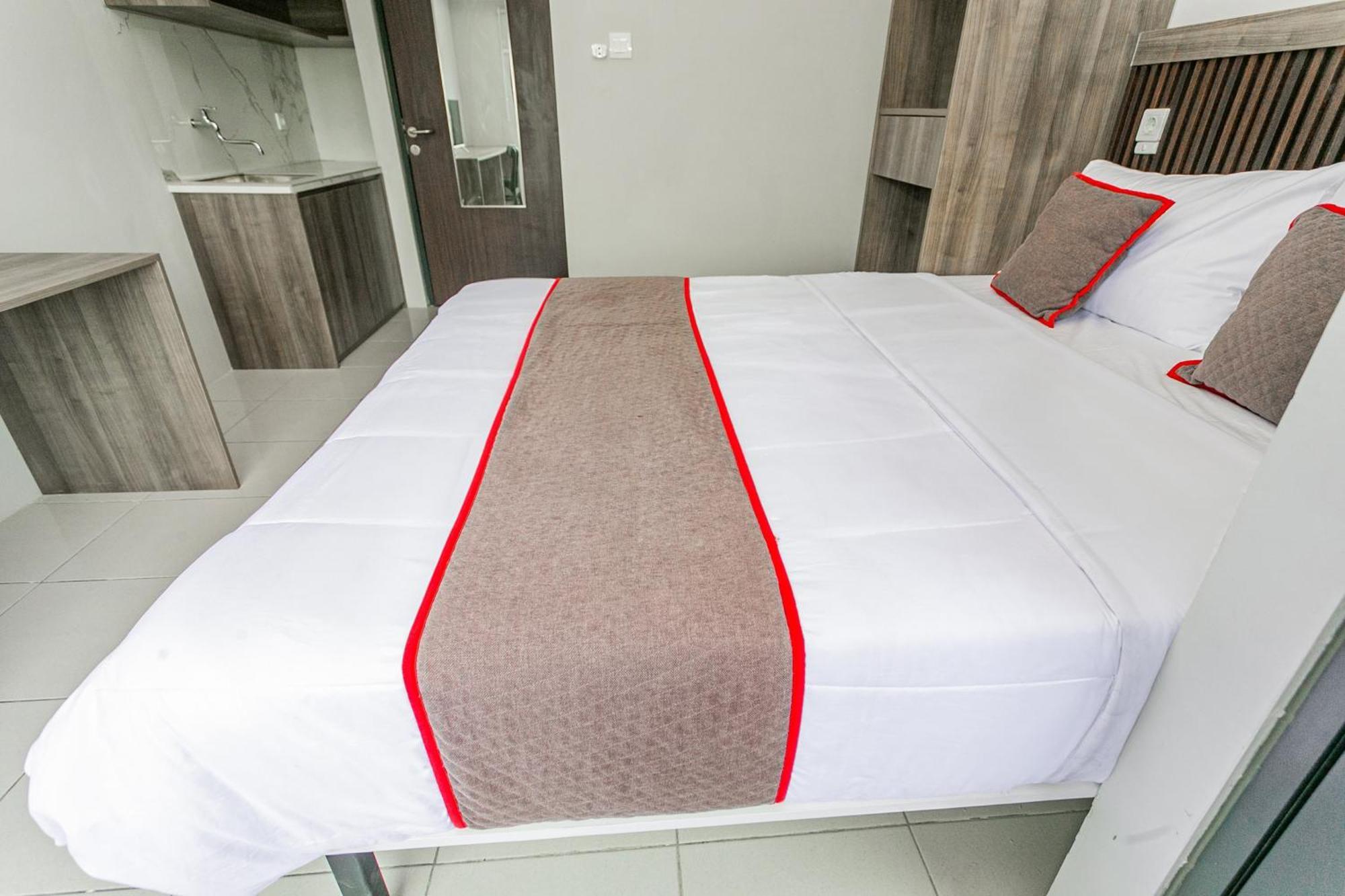Hotel O Apartment Riverdale Cikarang Near Sgc Mall Bekasi Esterno foto